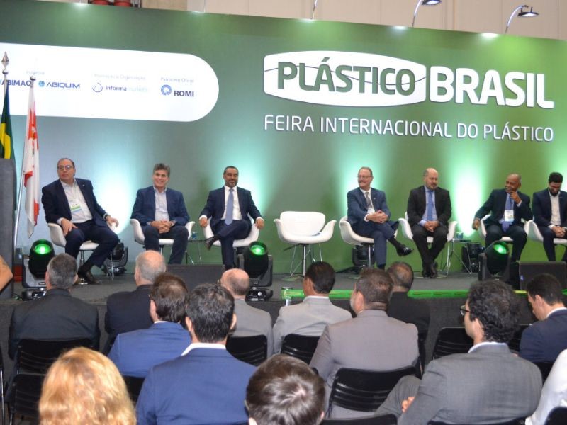 Montagem de Stand PLASTICO BRASIL