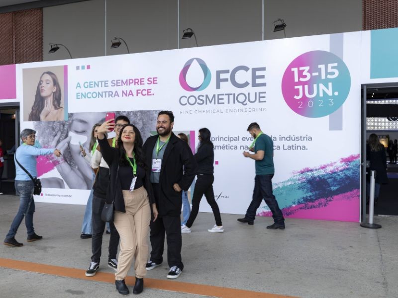 Montagem de Stand FCE COSMETIQUE